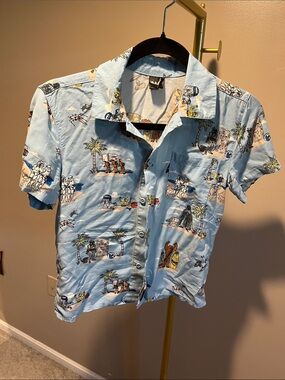 Star Wars Light Blue Short-Sleeve Button-Down Shirt with Character Print